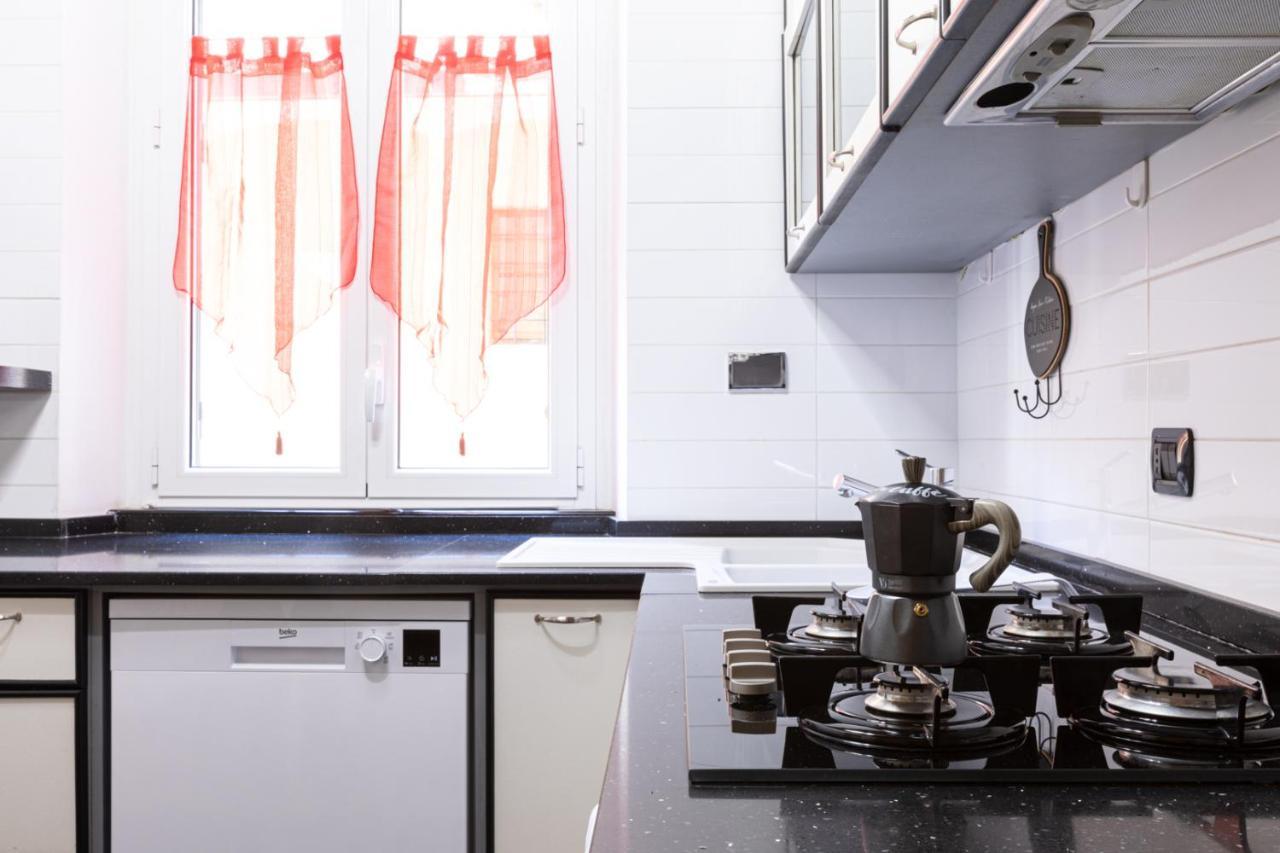 Apartment Red Heart In Trastevere - Collection Rome